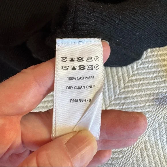 Women's Nicole Miller Cashmere Wide Neck Dolman Batwing Sweater, Black, Size M - Picture 7 of 9